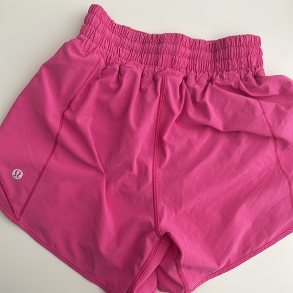 lululemon 4” hotty hots size 2, sonic pink, slightly used - Picture 2 of 4